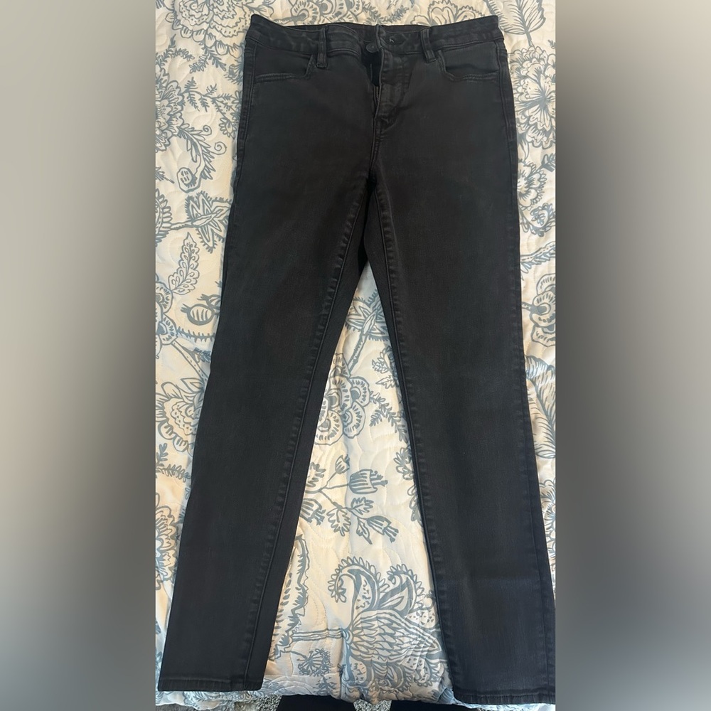 American Eagle Outfitters Black High-Rise Jeggings